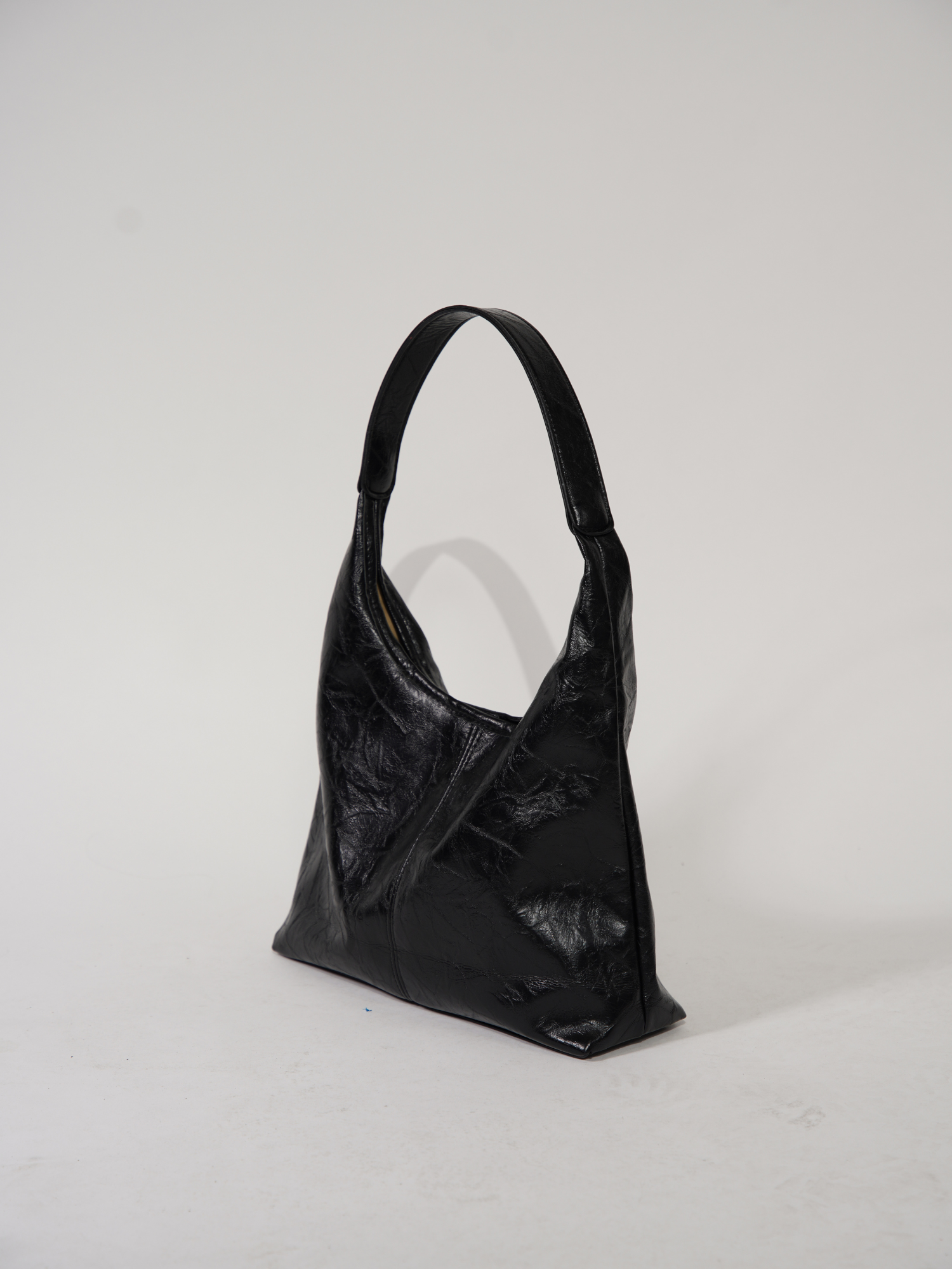 Vintage-Inspired Distressed Leather Tote