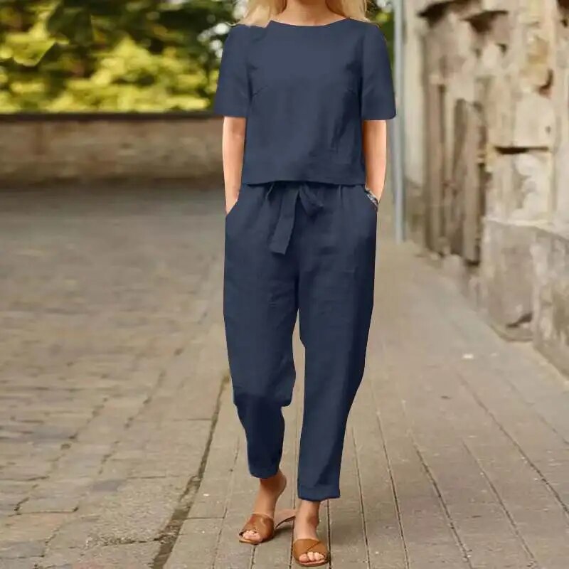 Chic and Cozy Women's Two-Piece Ensemble