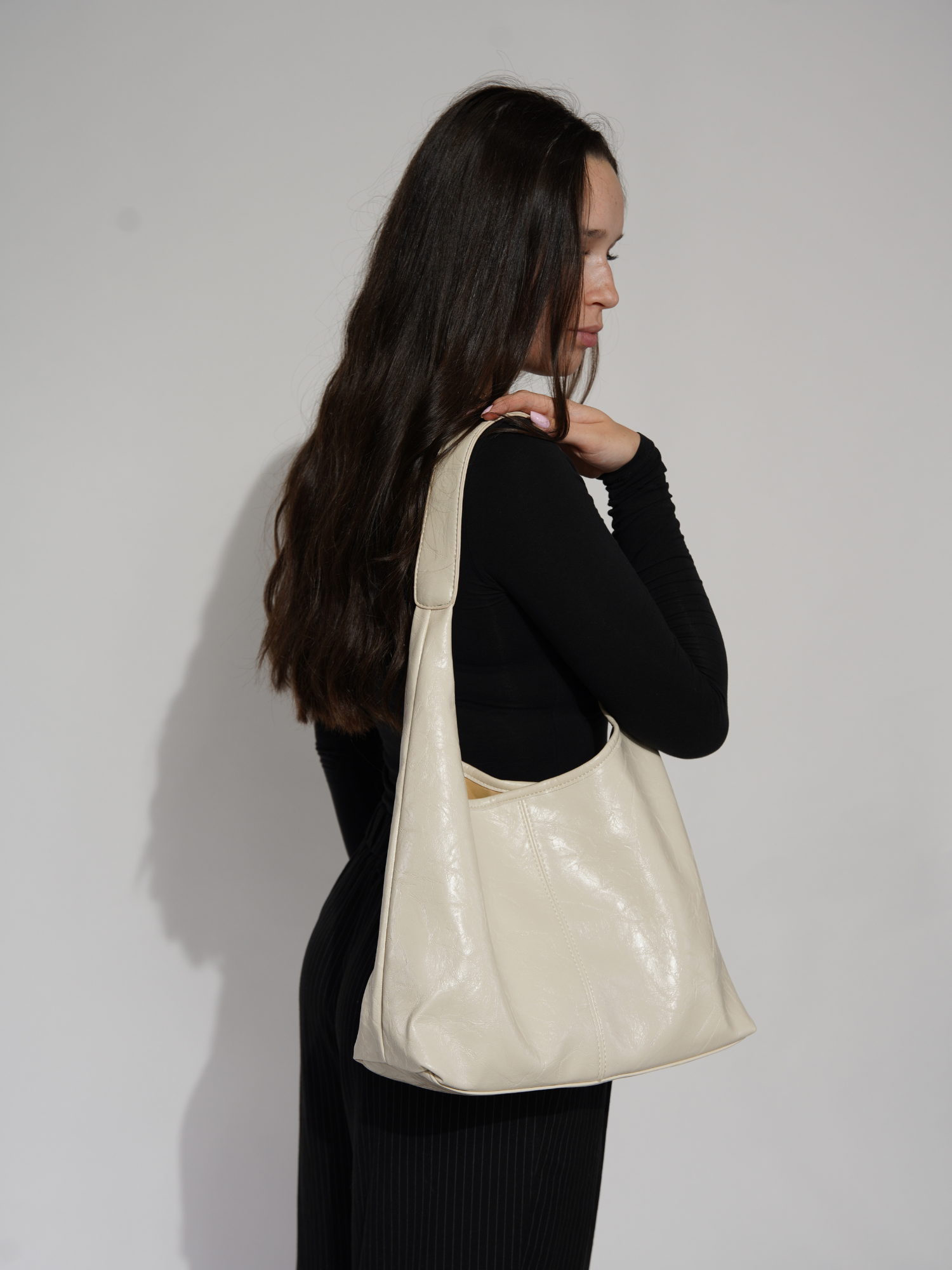 Vintage-Inspired Distressed Leather Tote