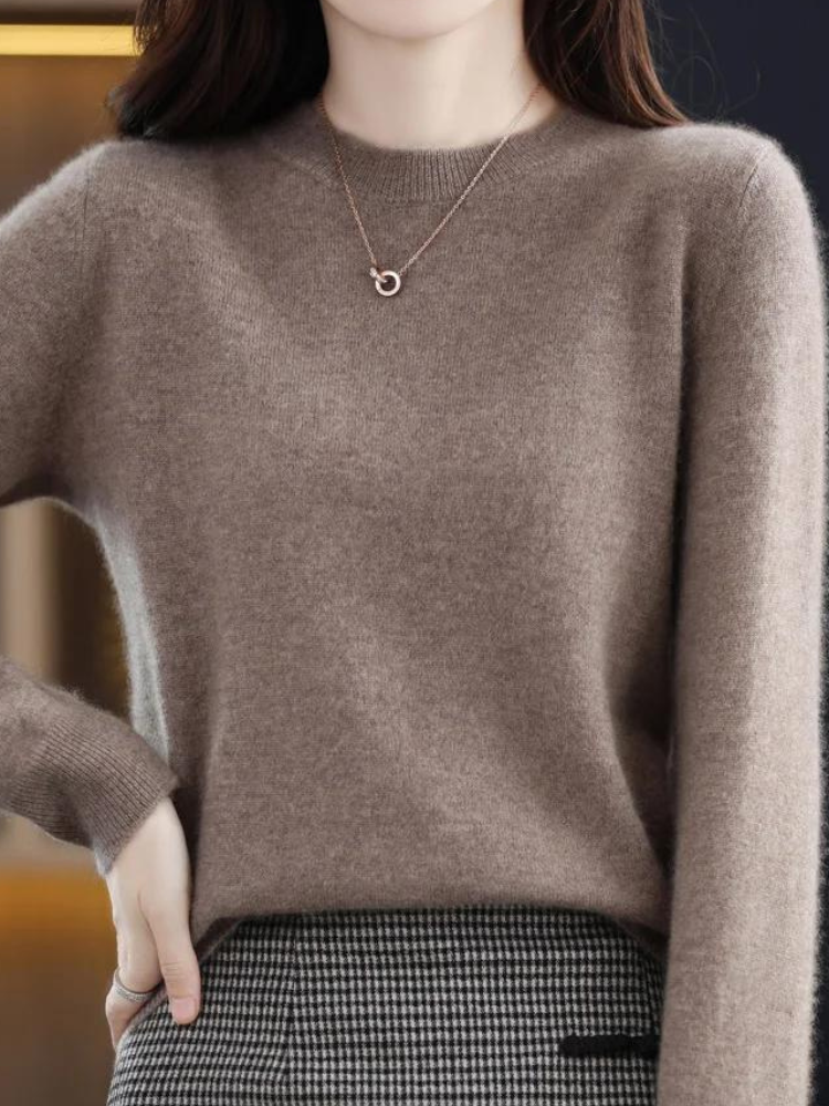 Cozy Long-Sleeve Wool Sweater for Ultimate Warmth